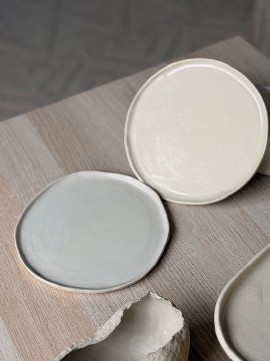 Hajar dinner plate