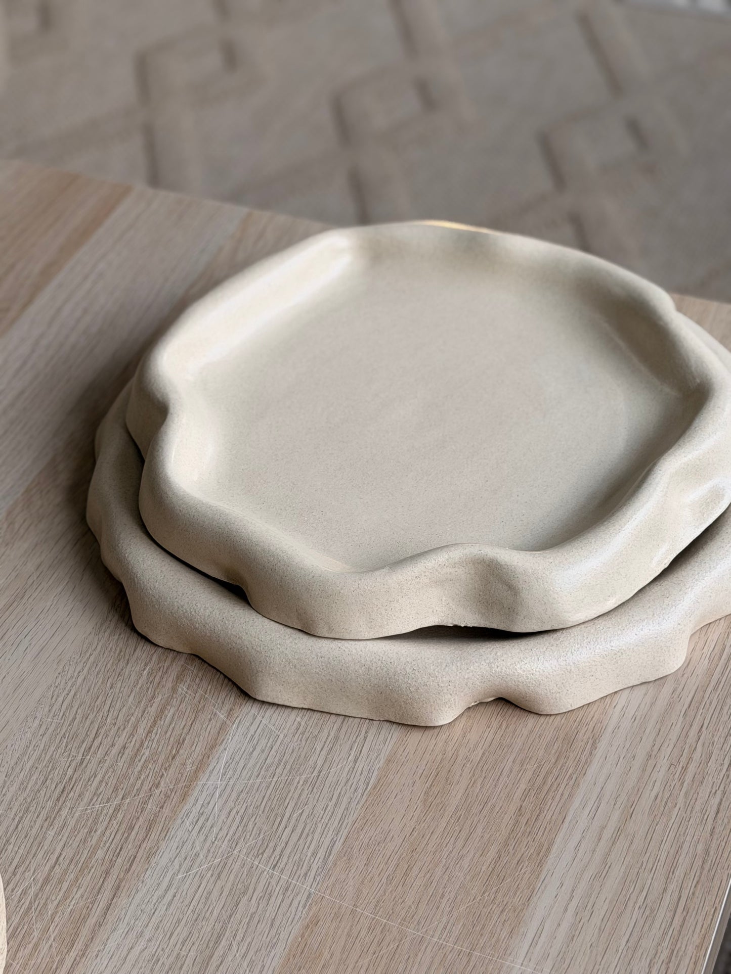 Rounded Curtain service plate (Large)